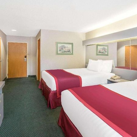 Microtel Inn & Suites By Wyndham Chattanooga/Near Hamilton P Exterior photo