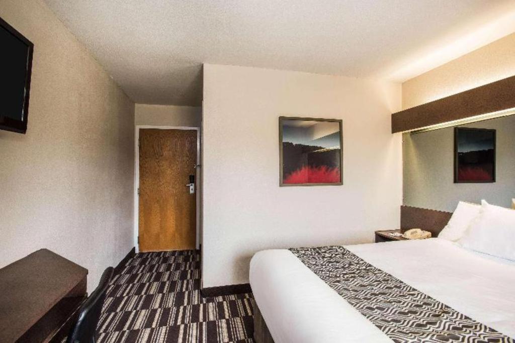 Microtel Inn & Suites By Wyndham Chattanooga/Near Hamilton P Exterior photo